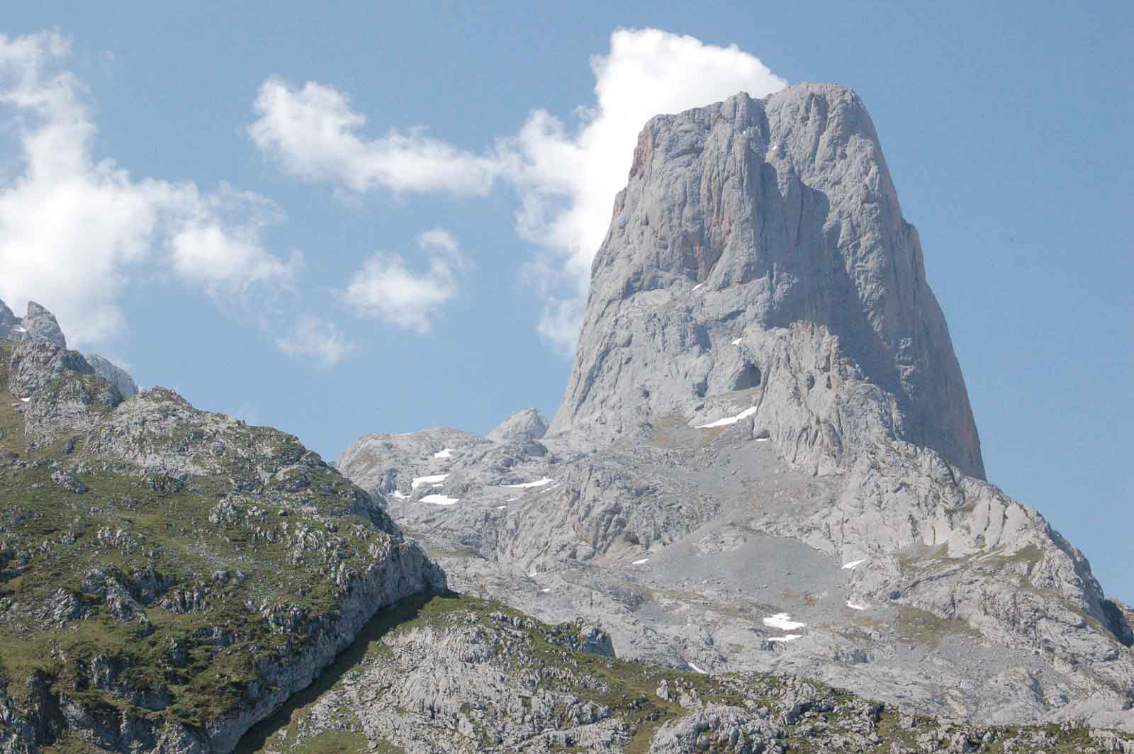 Naranjo de Bulnes